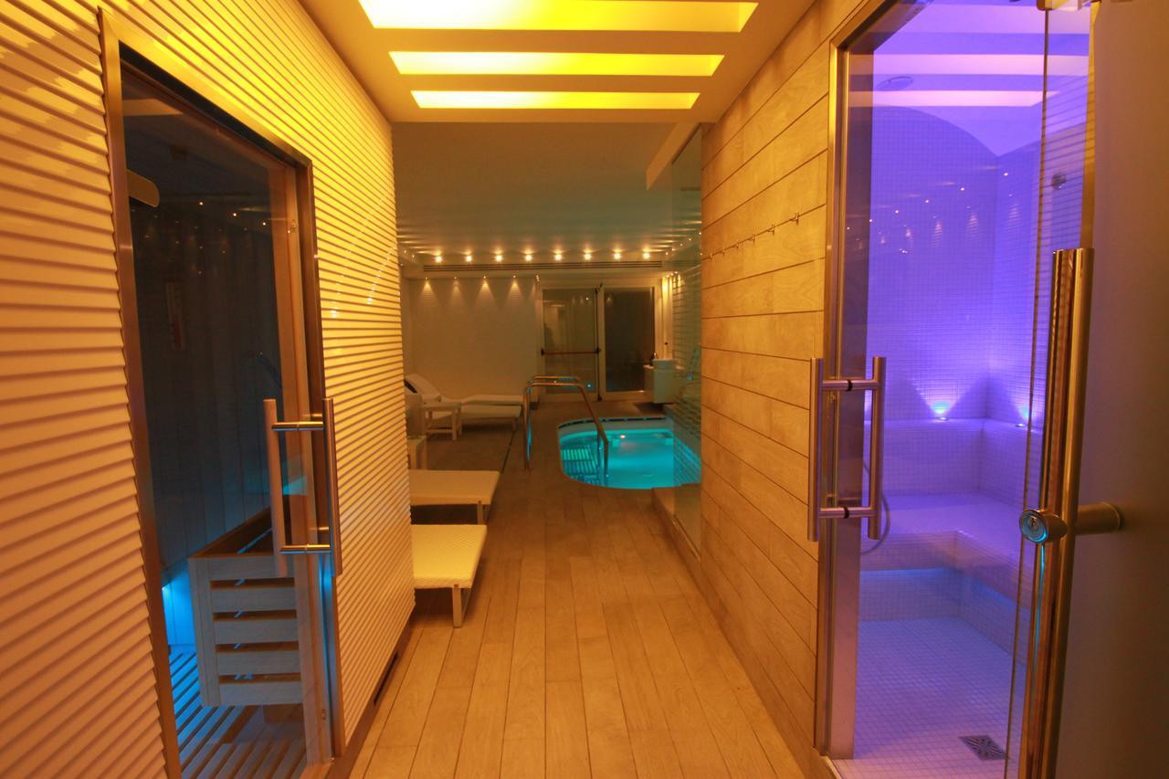 Hotel Gabbiano San Domino Bagian luar foto
